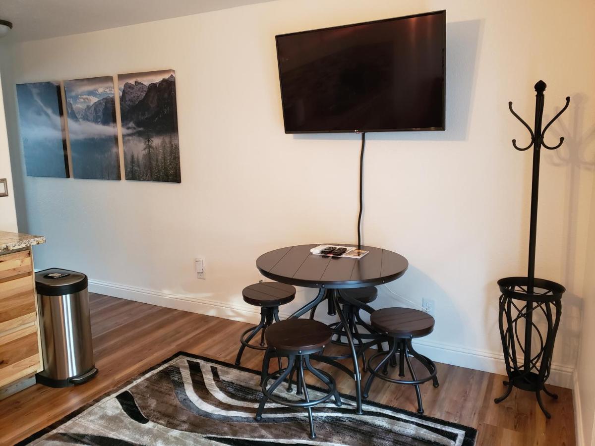 Yosemite Foothill Retreat - Private Guest Suite #3 Coarsegold Bagian luar foto
